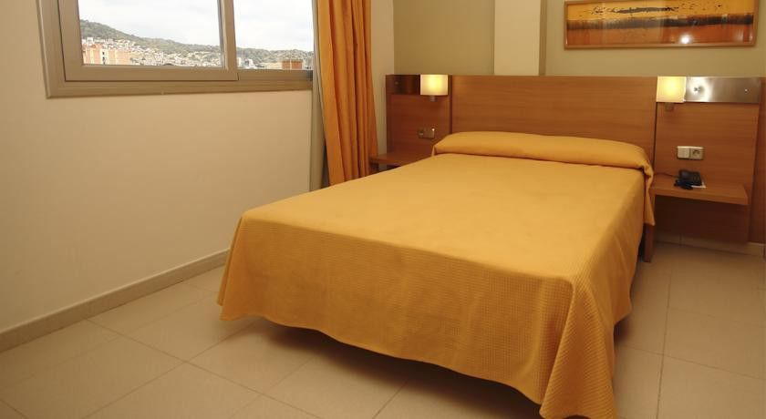 Aqua Hotel Nostre Mar Apartments ปิเนดาเดมาร์ ภายนอก รูปภาพ