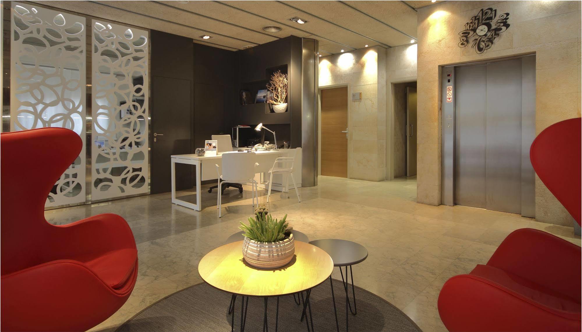 Aqua Hotel Nostre Mar Apartments ปิเนดาเดมาร์ ภายนอก รูปภาพ